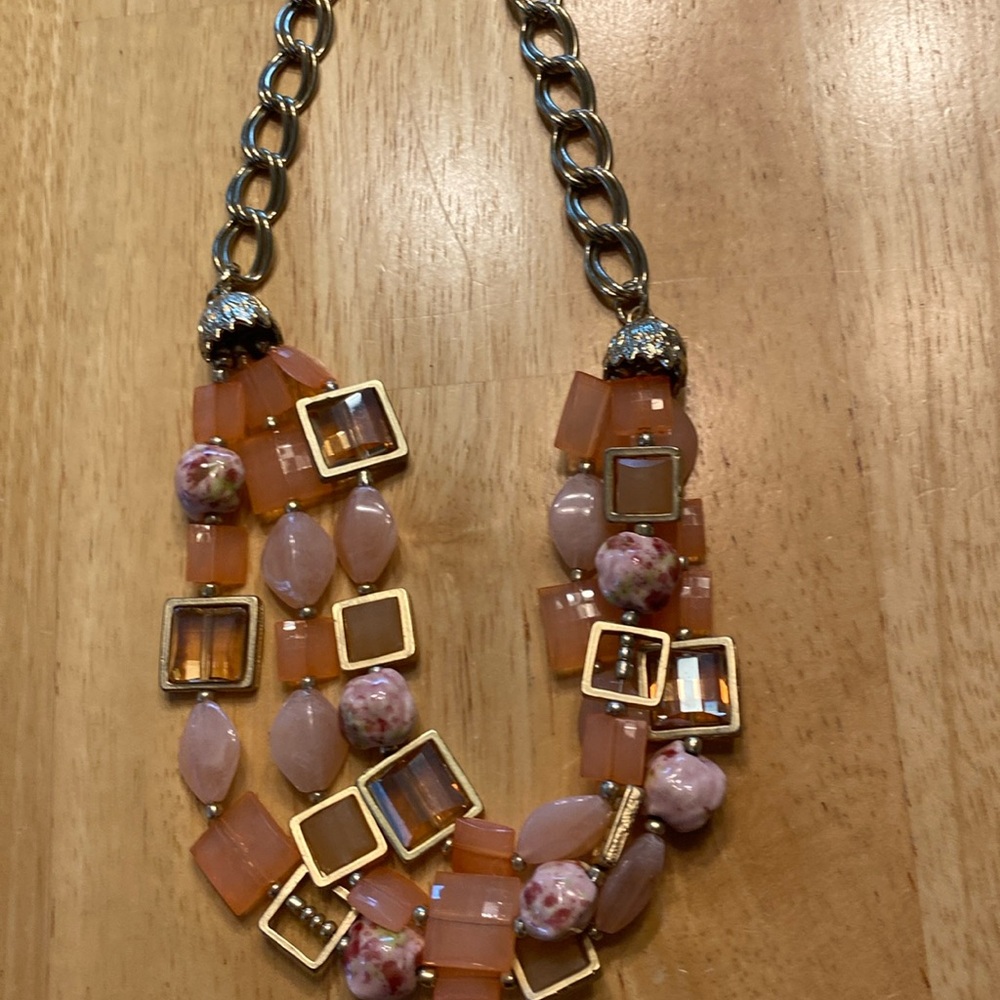 Beautiful 9” necklace